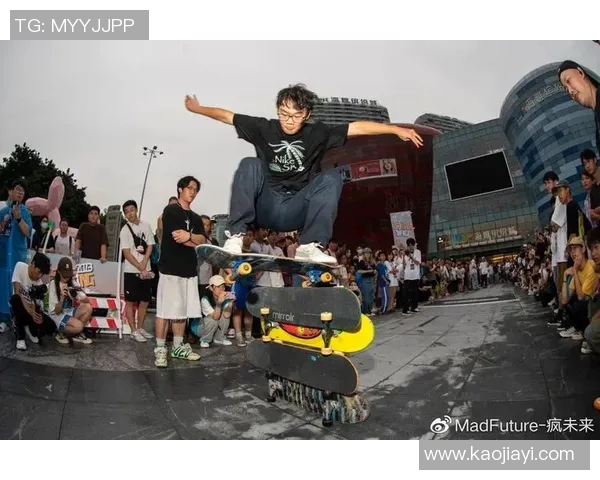 深圳滑板队在世界滑板锦标赛中的耐力表现分析与启示